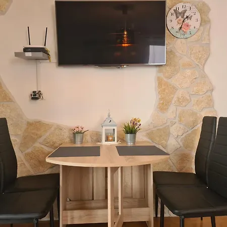 Downtown Bepi Apartmán *